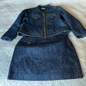 Michael Kors women’s jacket and skirt suit. Size 4